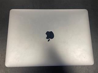 APPLE MACBOOK PRO A2289 **AS IS PLEASE READ**